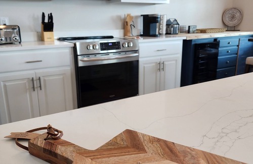 Shoreline Park House | Boating, Fishing, Kayaking and more at this NEW Waterfront Bay St. Louis Retreat