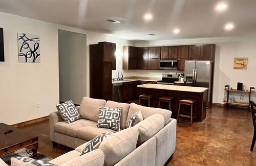 Diamond City Apartment | Boats and Coves Unit 1/Lots of Boat parking