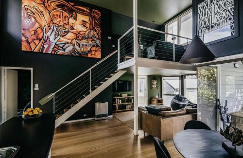 Daylesford House | Boatshed Villas by Istana Yellow Door