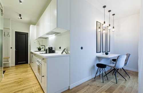 Kadriorg Apartment | Bob W Avangard