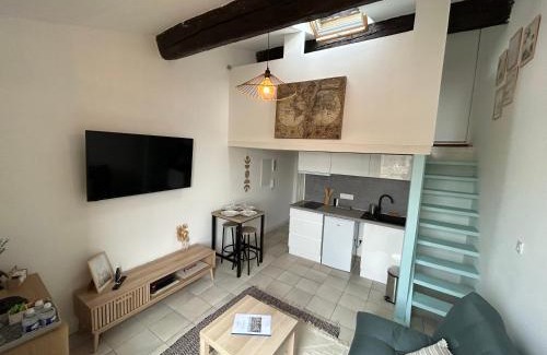 Celleneuve Apartment | Bobby Blue Reasort