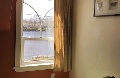 Bobcaygeon House | Bobcaygeon Waterfront 3-Bedroom Vacation House