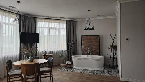 Klavdiyevo-Tarasove Hotel | Bobritsa Dacha