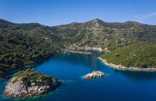 Prozurska Luka Apartment | BOCA - 3 Bedroom apartment by the sea