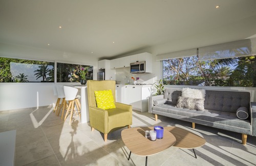 Malmok Apartment | Boca Catalina Modern Villa