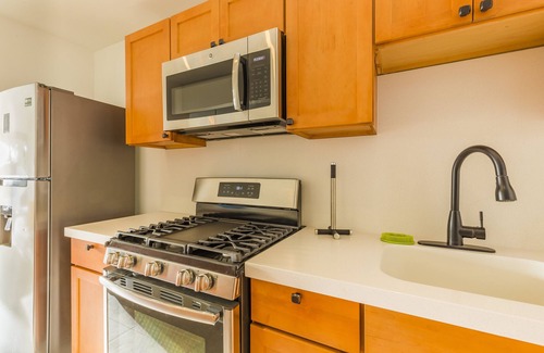 Malmok Apartment | Boca Catalina Upscale Apt 2bd-2bath Steps to Beach