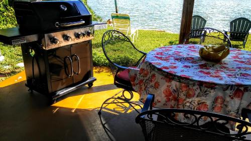 Redington Shores Apartment | Boca Ciega Bay Apartment
