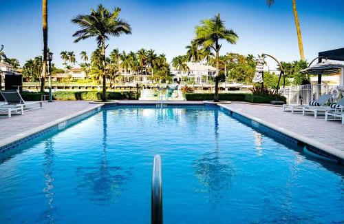 Boca Raton Apartment | Boca Coastal Waterfront Stay - 2BR 2BA - Pool, Gym, Parking, Walk to Beach