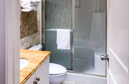 Boca Grande Hotel | Boca Grande Hotel - Economy King Room