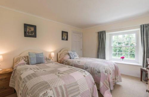 Bodmin House | Boconnion Estate Sleeps up to 45