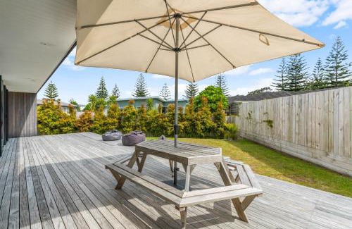 Mangawhai Heads House | Bodan Bach - Mangawhai Holiday Home