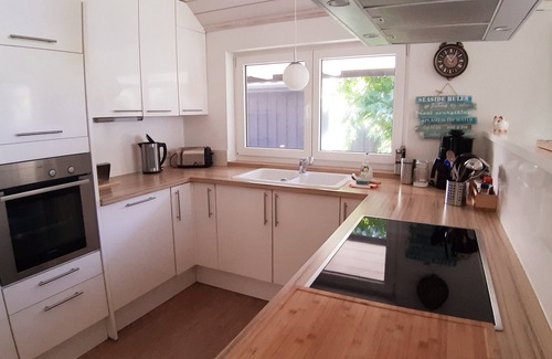 Wiek Apartment | Boddenstrand - FH Boddenstrand- directly on the Bodden, sauna, garden!