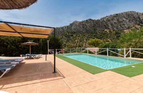 Benaojan House | Bodega Ciprés Benaoján by Ruralidays