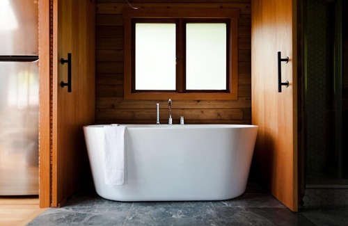 Galiano Villa | Bodega Ridge & Cove Cabins