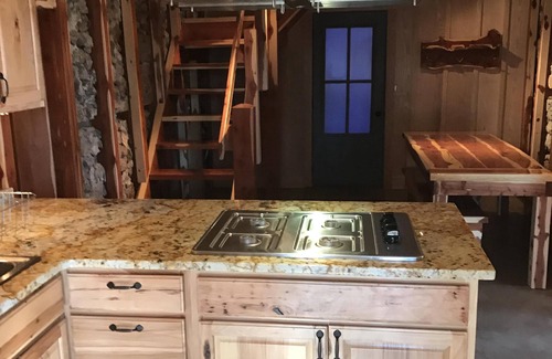 Mountain Home Cabin | Bodenhammer Cabin - Mountain Home Arkansas