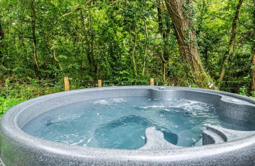 Rhoscolyn House | Bodior Lodge