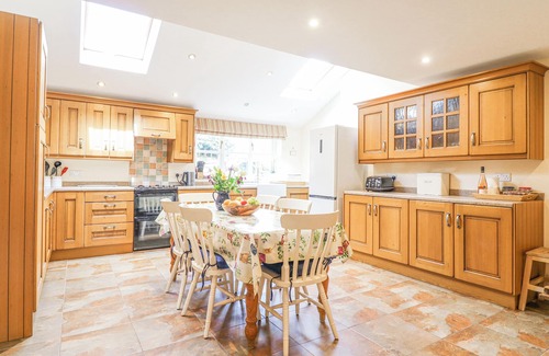 Llangynog Cottage | BODYWEN, pet friendly, character holiday cottage in Llangynog