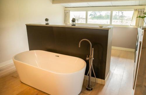 Weesp Bed & Breakfast | Boerenhofstede de Overhorn