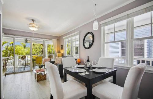 Key West House | Bogeys Retreat by AvantStay Golfers Retreat w Shared Pool Month Long Stays Only