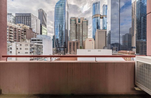 Chinatown Condo | Bohemian Chic - Quirky & Eccentric Downtown Escape