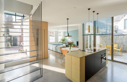Scheveningen Badplaats House | Bohemian Comfort Right at the Beach