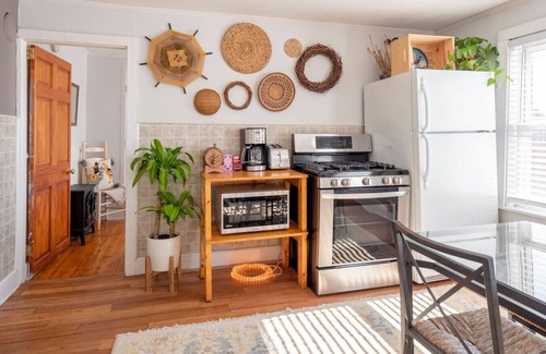 Winooski Apartment | Bohemian Penthouse | 1min Walk Restaurants + Shops