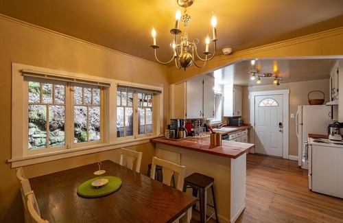 Monte Rio House | Bohemian Stay