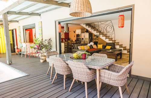 Ravine des Cabris Villa | Bohemian villa with pool (heated in winter) not overlooked