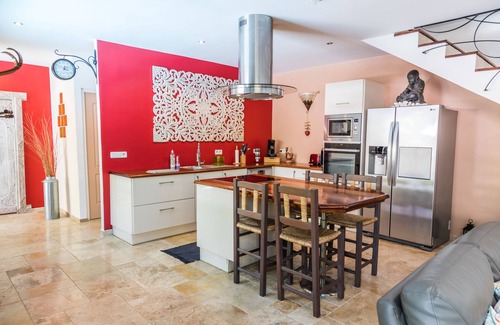Ravine des Cabris Villa | Bohemian villa with pool (heated in winter) not overlooked