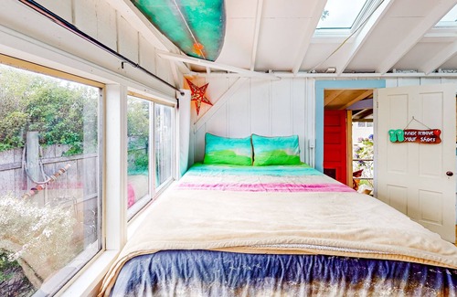 Old Town Apartment | Bohemian water view retreat with well-stocked kitchenette, internet, & patio