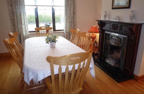 Boherboy House | Boherbue Holiday Home by Trident Holiday Homes