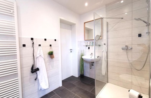 Daberstedt Apartment | BohnApartments Südpark - Nähe Steigerwaldstadion - gratis Parkplatz - WLAN - Vollausstattung