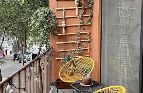 Zona Rosa Condo | Boho Apartment in Colonia Juarez CDMX