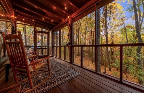 Blue Ridge Cabin | Boho Bear Cave of Blue Ridge