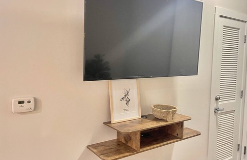 Lenox Apartment | Boho Buckhead City Loft