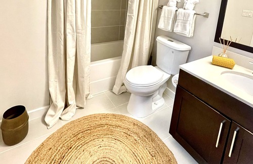 Lenox Apartment | Boho Buckhead City Loft