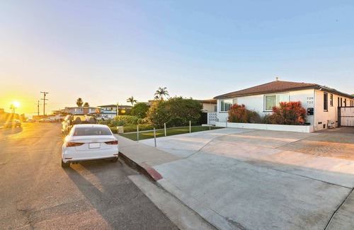 North Pacific Beach Apartment | Boho Bungalow Studio Walk to Beach