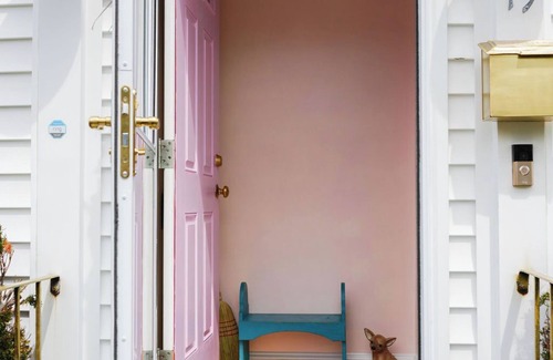 South Portland House | Boho bungalow with designer touches 10 minutes to beaches and downtown Portland