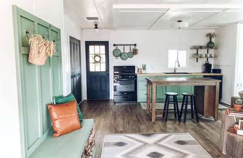 Coarsegold House | Boho CA style Bungalow near Yosemite National Park! Rural Mountain View!