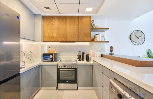 Al Barsha Apartment | Boho-Chic Comfort - 1BR Haven - Marquis 2020 Arjan
