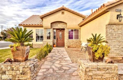 North Las Vegas House | Boho Haus - Three Bedrooms House in Las Vegas