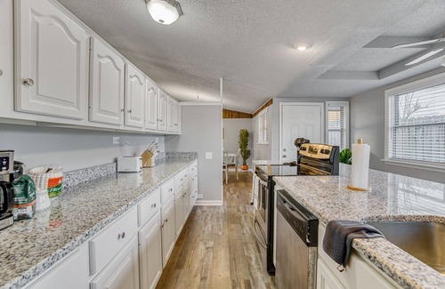 Jacksonville House | Boho Haven Near Little Rock Air Force Base