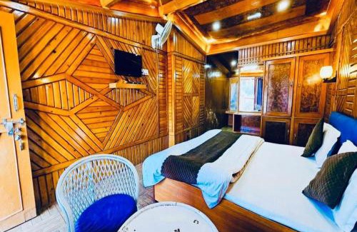 Nainital Hotel | Boho Hill & Lake View Nainital