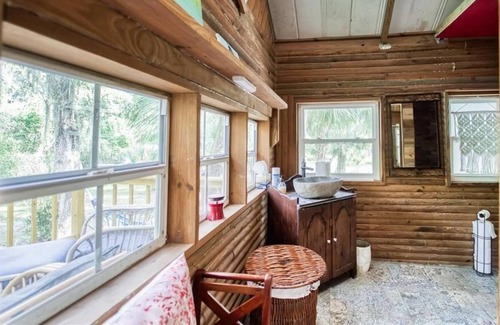 Nichols Cottage | BoHo Love Nest Tiny Cottage at The Love Lodge Estate