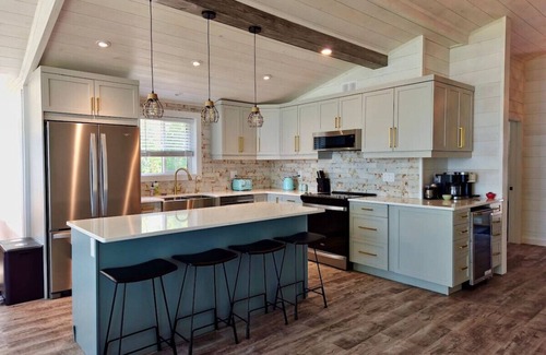 Arnes Cabin | Boho Luxe Lakefront Cottage