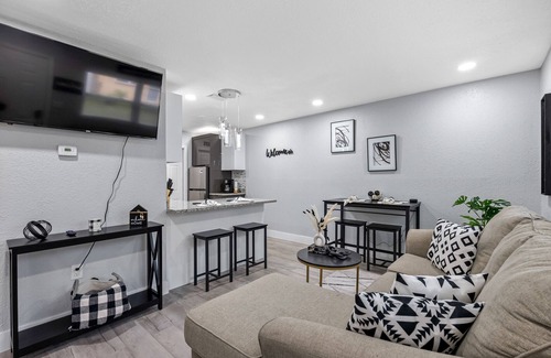 Tampa Villa | Boho- Minimalist villa