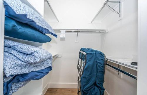 South Central Houston Apartment | Boho-Mod Studio at East Downtown