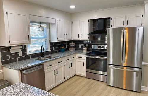 Winston - Salem House | Boho Modern Getaway - New, Clean