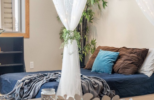 Bridlewood House | Boho Peace Palace Full Suite