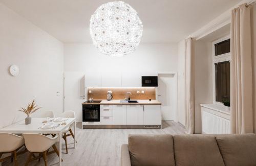 Olomouc Apartment | BOHO RÁJ v centru/gril/balkón